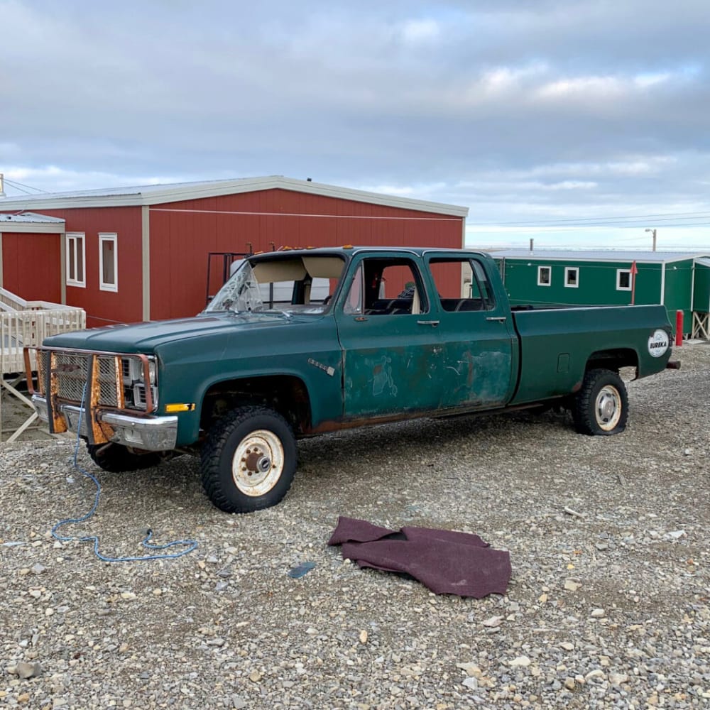 Squarebody Resolute